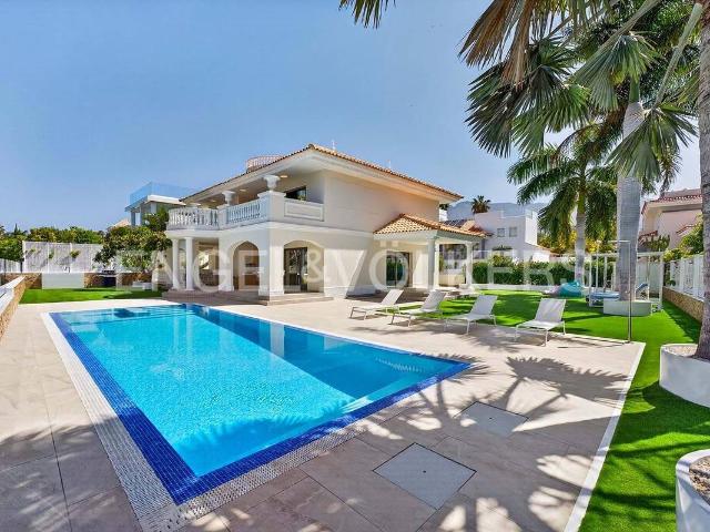 Casa chalet en Venta en La Caleta