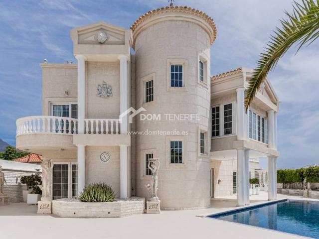 Casa chalet en Venta en La Caleta
