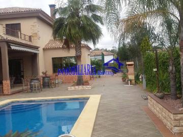 Casa chalet en Venta en La Carlota