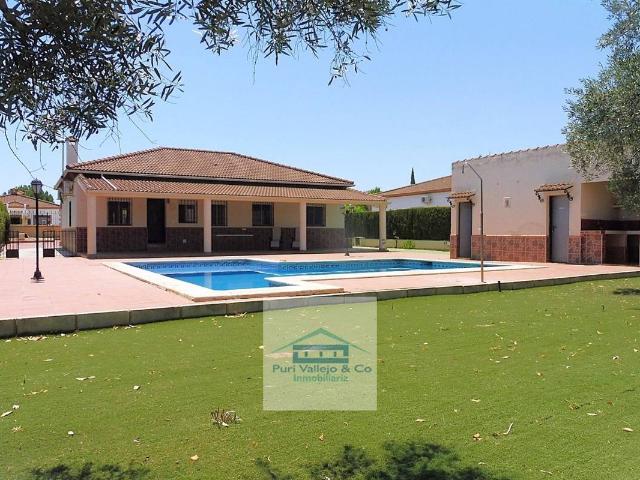 Casa chalet en Venta en La Carlota