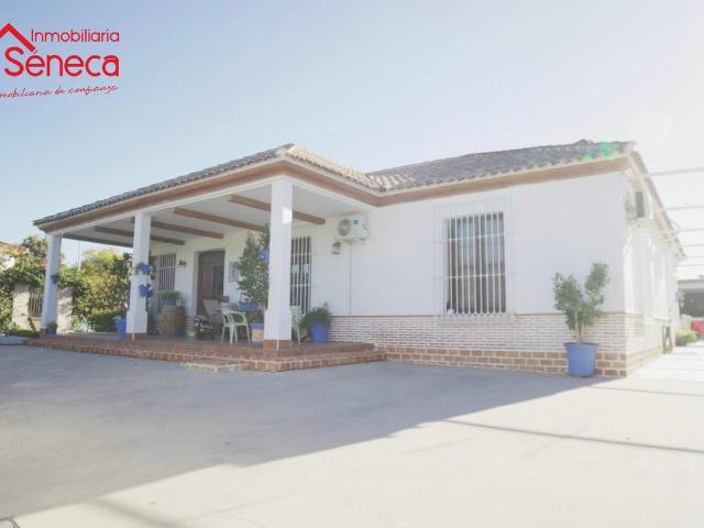 Casa chalet en Venta en La Carlota