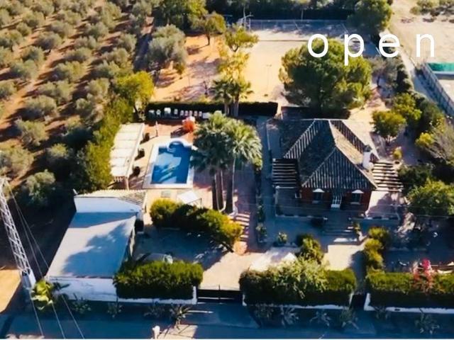 Casa chalet en Venta en La Carlota