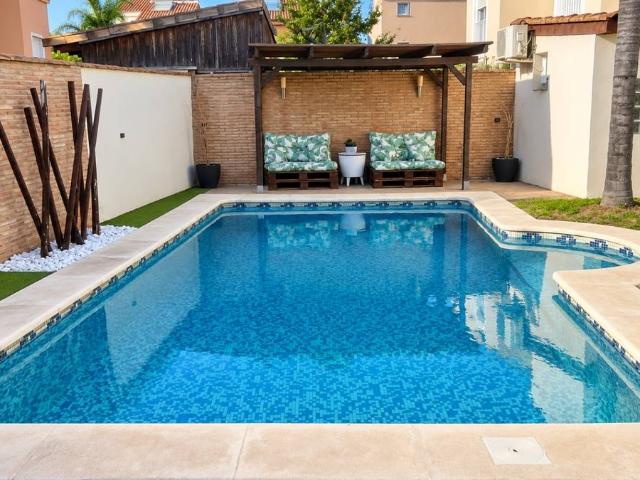 Casa chalet en Venta en La Conarda
