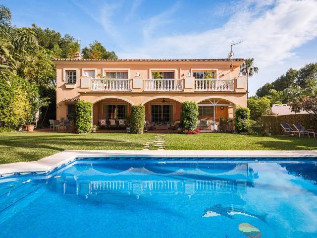 Casa chalet en Venta en La Dama de Noche La Alzambra