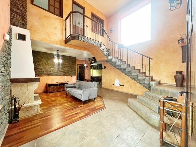 Casa chalet en Venta en La Esperanza Llano del Moro