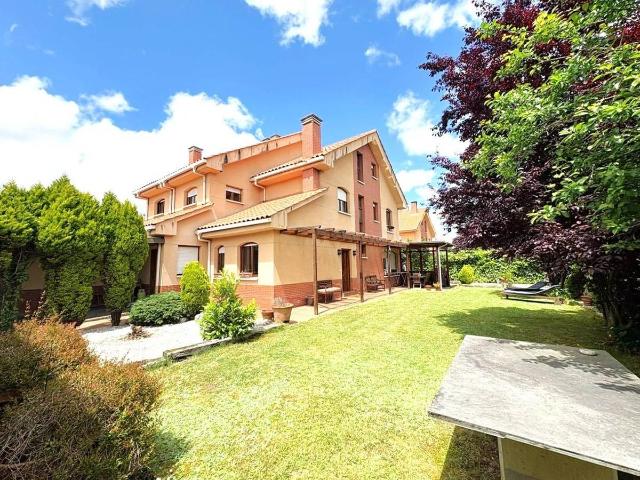 Casa chalet en Venta en La Fresneda