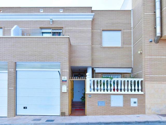 Casa chalet en Venta en La Gangosa