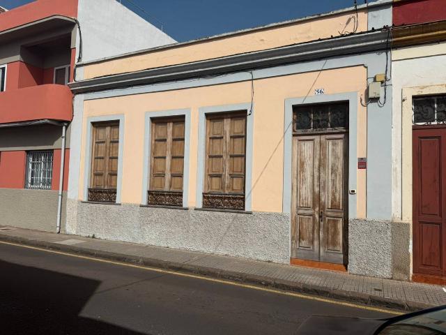 Casa chalet en Venta en La Laguna