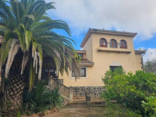 Casa chalet en Venta en La Laguna
