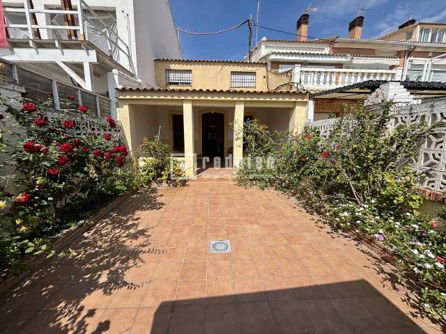 Casa chalet en Venta en La Malva rosa