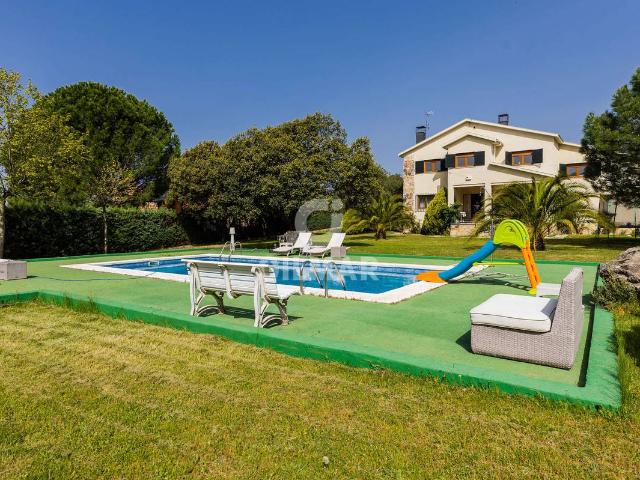 Casa chalet en Venta en La Navata