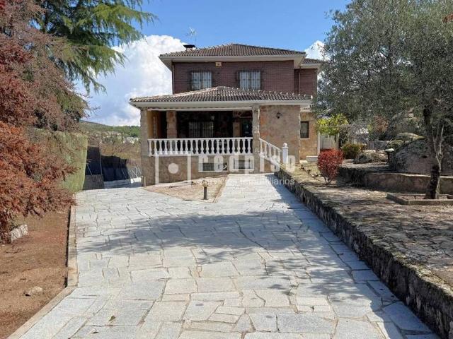 Casa chalet en Venta en La Navata