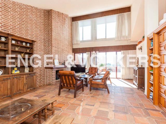 Casa chalet en Venta en La Pizarra