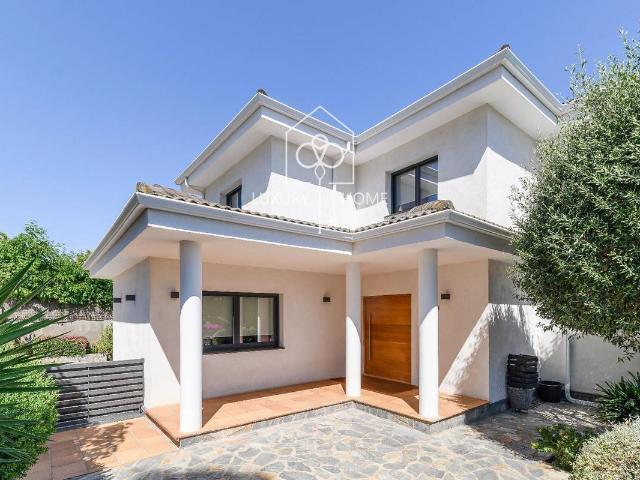 Casa chalet en Venta en La Sentiu