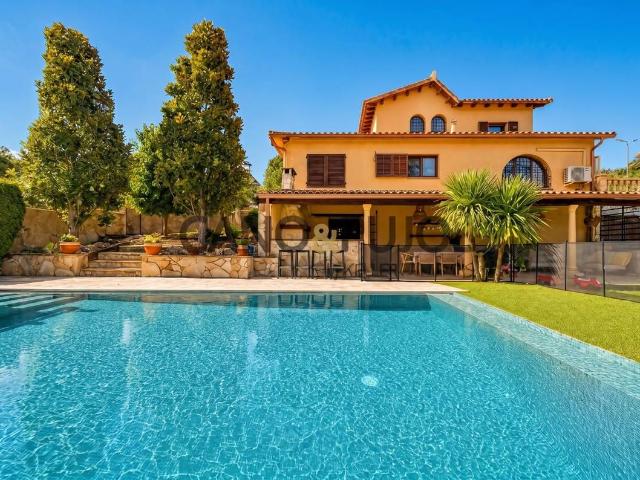 Casa chalet en Venta en L'Ametlla del Vallès