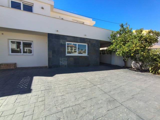Casa adosada en Venta en L'Albir