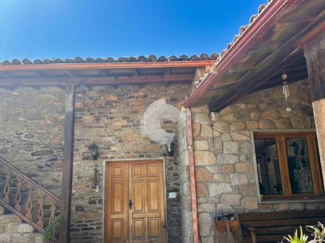 Casa chalet en Venta en Lalín