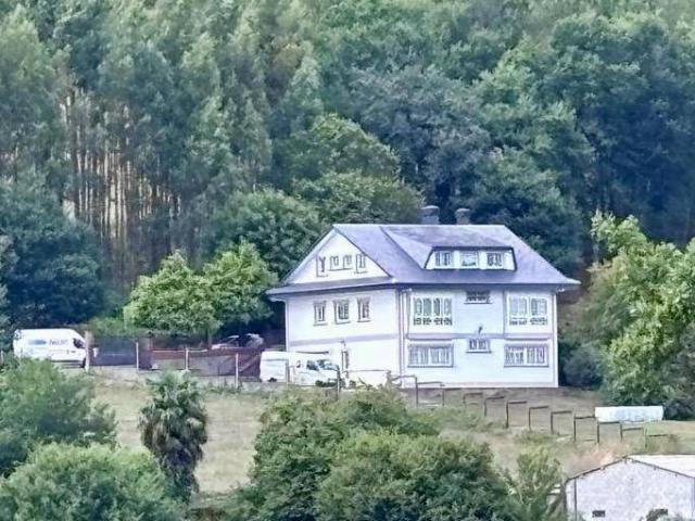 Casa chalet en Venta en Lalín