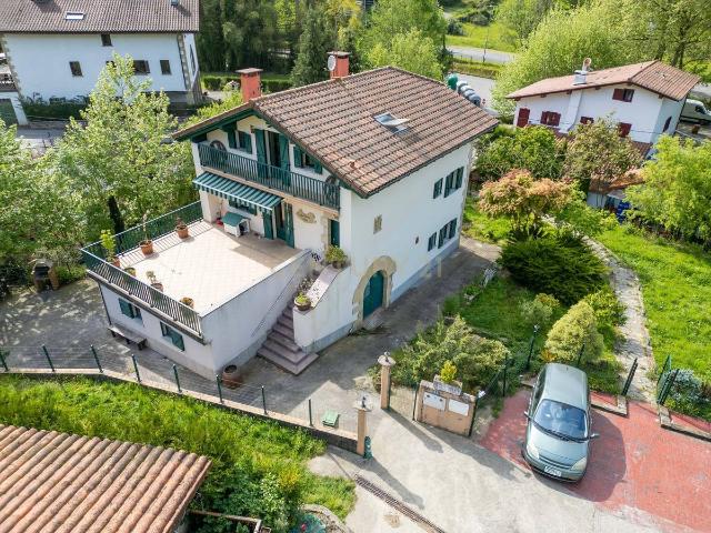 Casa chalet en Venta en Lapice Larreaundi Olaberria Meaka