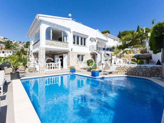 Casa chalet en Venta en Las Atalayas Urmi Cerro de Mar