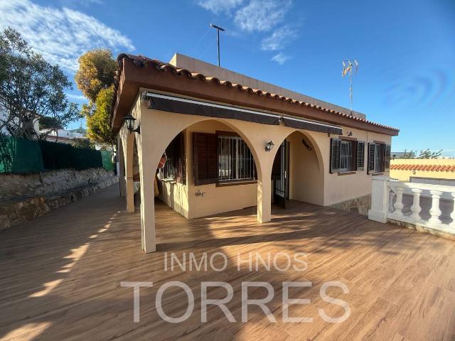 Casa chalet en Venta en Las Atalayas Urmi Cerro de Mar