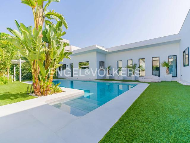 Casa chalet en Venta en Las Bayas