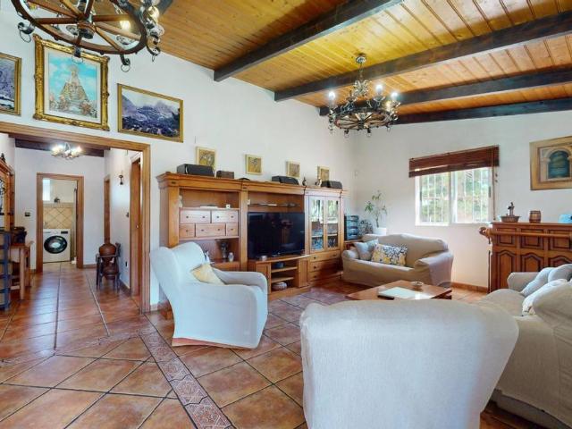 Casa chalet en Venta en Las Bayas