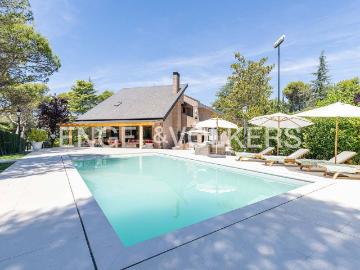 Casa chalet en Venta en Las Lomas