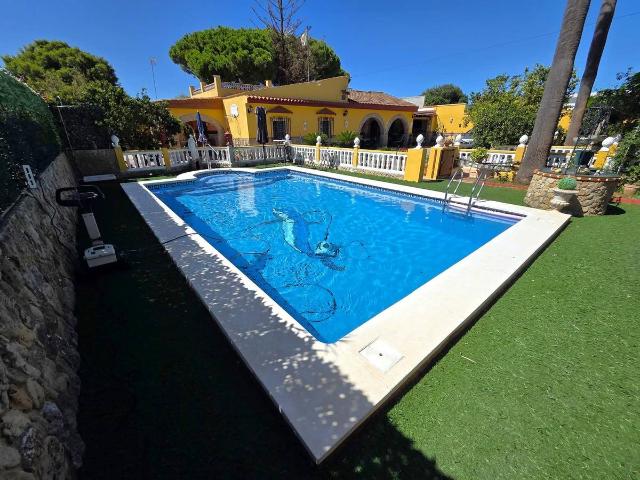 Casa chalet en Venta en Las Lagunas Campano
