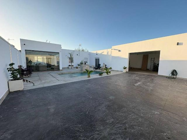 Casa chalet en Venta en Las Lagunas Campano