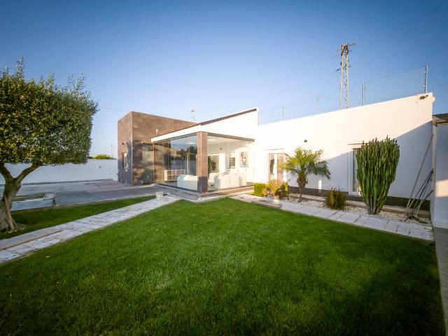 Casa chalet en Venta en Las Lagunas Campano