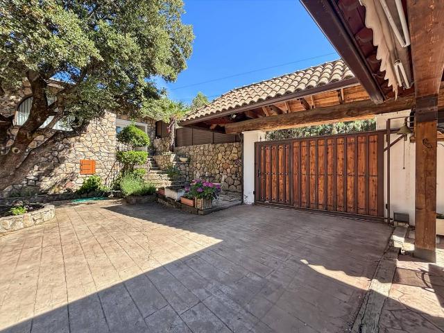 Casa chalet en Venta en Las Zorreras Monte Encinar