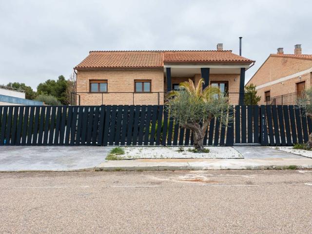 Casa chalet en Venta en Layos