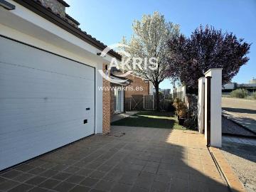 Casa chalet en Venta en Layos