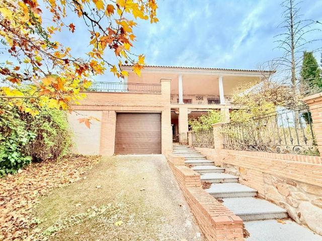 Casa chalet en Venta en Layos