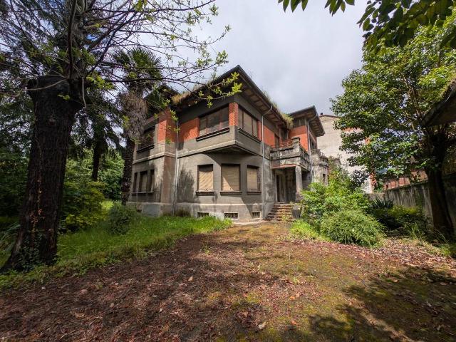 Casa chalet en Venta en Lena