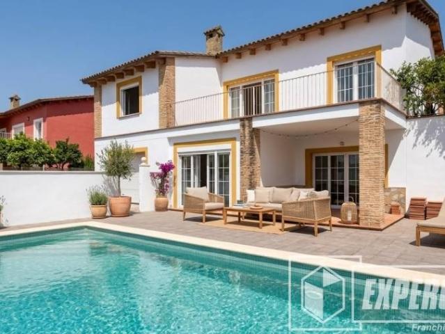 Casa chalet en Venta en L'Énova
