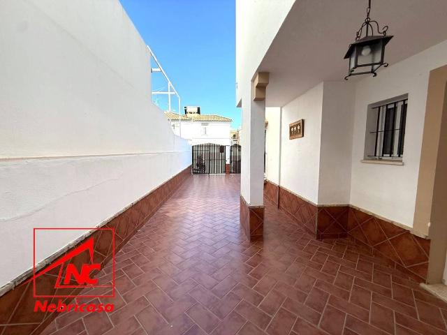Casa chalet en Venta en Lebrija