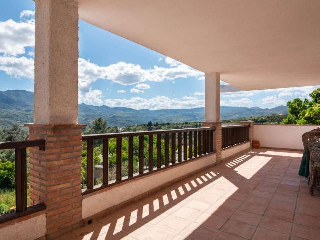 Casa chalet en Venta en Lecrín