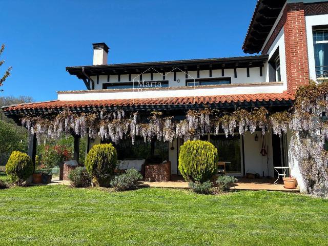 Casa chalet en Venta en Legutio