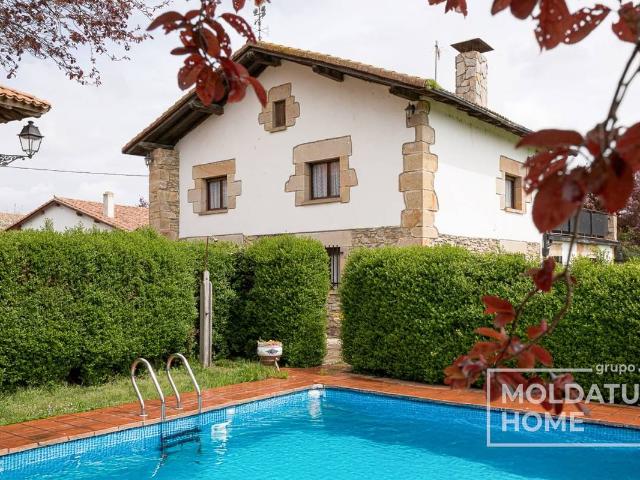 Casa chalet en Venta en Legutio