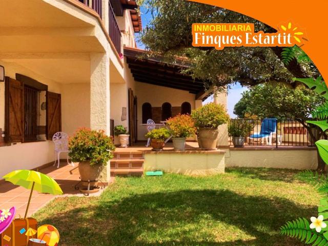 Casa chalet en Venta en L'Estartit Poble