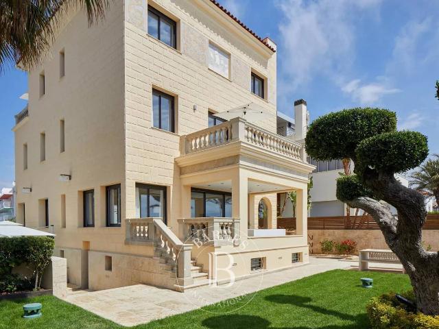 Casa chalet en Venta en Les Botigues de Sitges