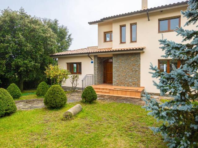 Casa chalet en Venta en L'Esquirol