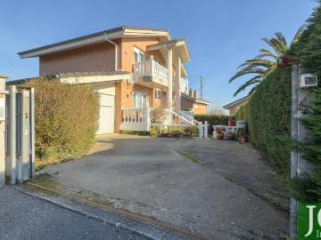 Casa chalet en Venta en Limpias