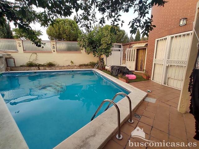 Casa chalet en Venta en Linarejos