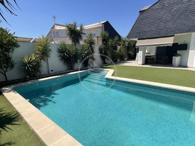 Casa chalet en Venta en Linarejos