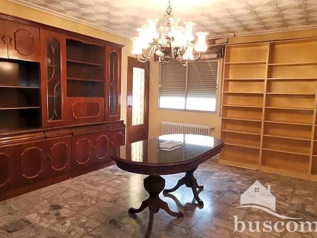 Casa chalet en Venta en Linarejos