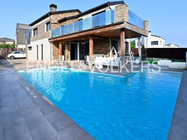 Casa chalet en Venta en Liencres