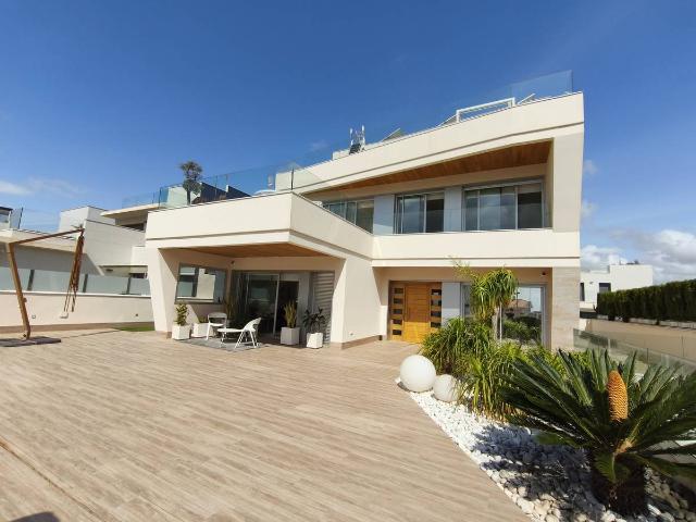 Casa chalet en Venta en Lomas de Cabo Roig Los Dolses